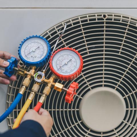 air conditioner repair - iStock | afterday